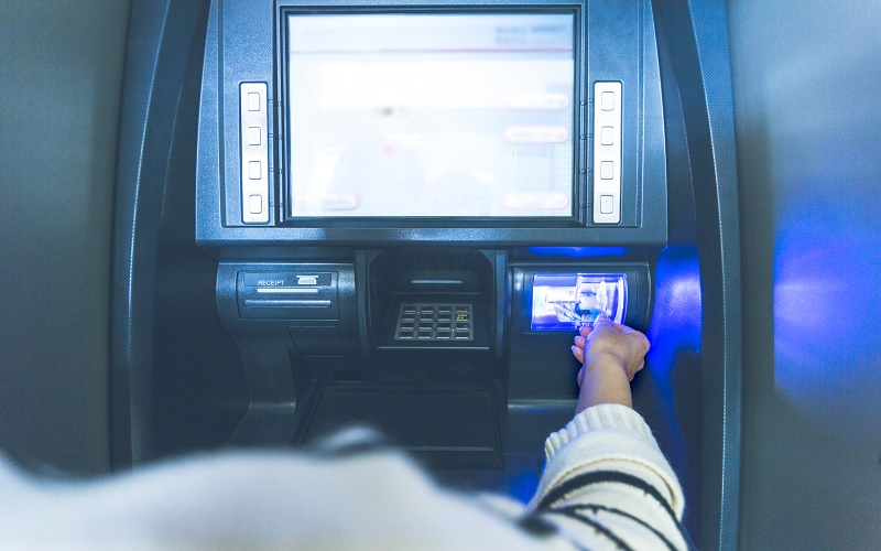 دبیت کارت (Debit Card)