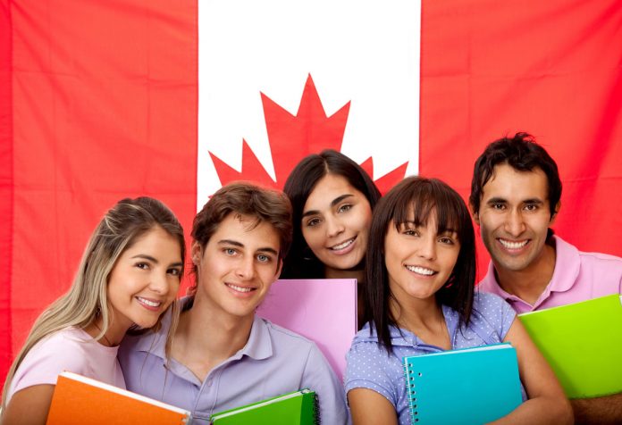 بدون اپلیکیشن فی کانادا