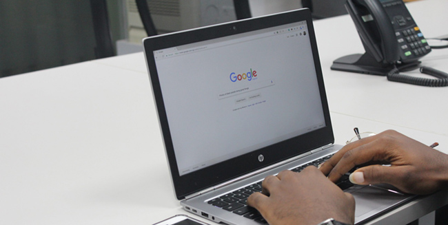 درآمد Search Engine Evaluator کیست 