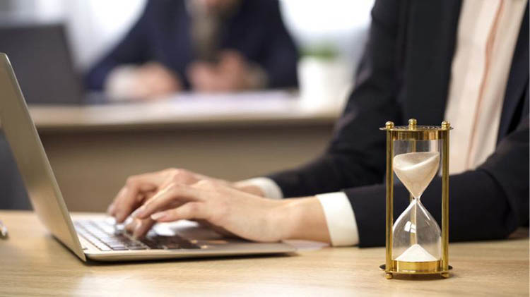 2 تحصیلات خود را با کلاس های انلاین رایگان ادامه دهید