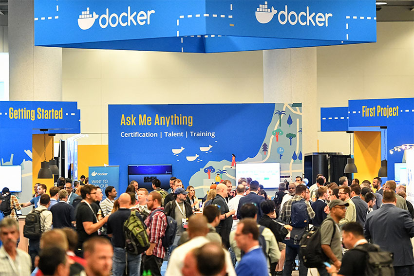 داکر Docker چیست مزایا