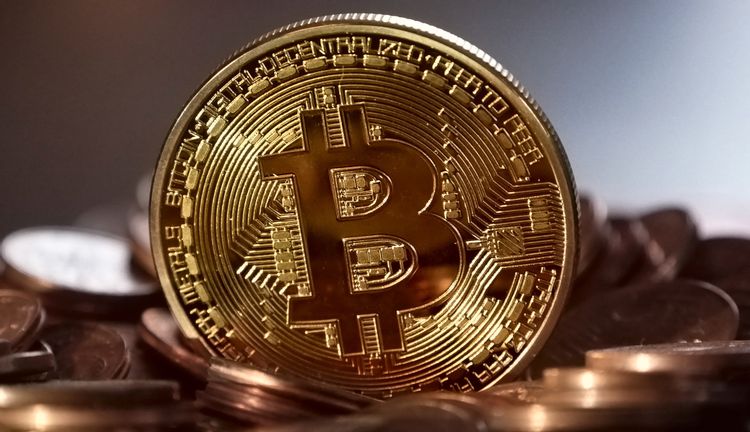 تفاوت بیتکوین و آلت کوین