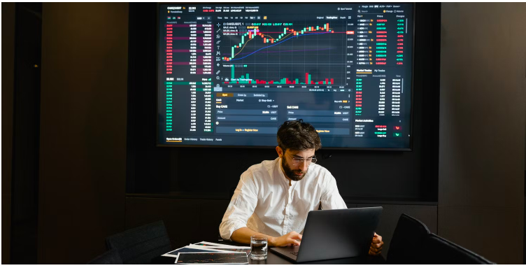 Data Analyst (تحلیلگر داده)