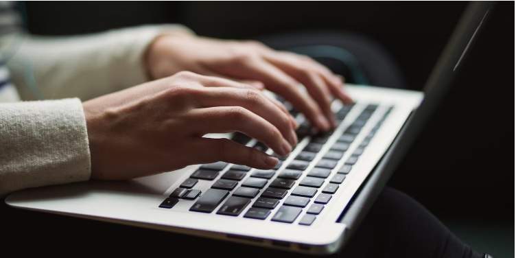 نوشتن ایمیل برای درخواست شغل 