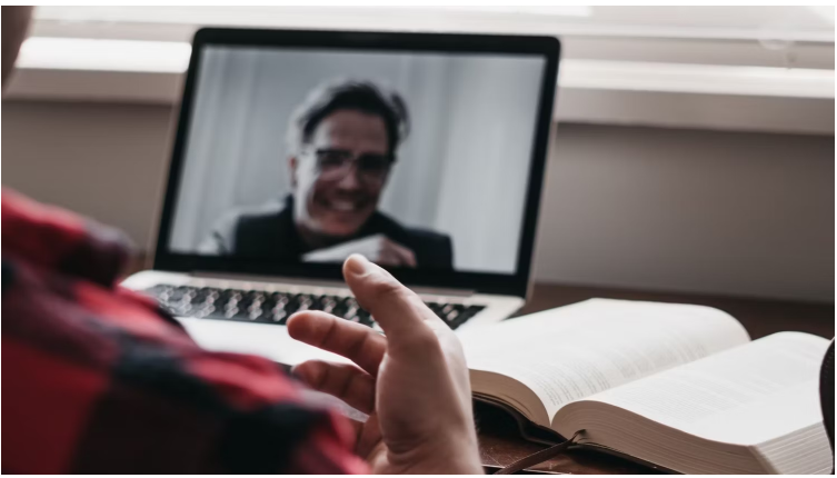 مقایسه Google Meet با Skype